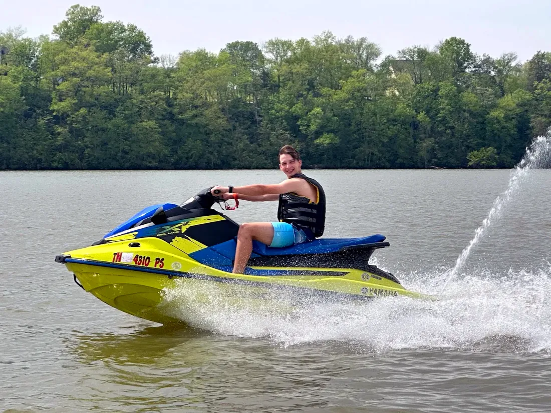 Jet ski rental on Old Hickory Lake